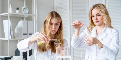 Do czego służy cylinder miarowy?