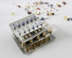 Leki wchodzą w interakcje. 10 wskazówek, jak ich uniknąć